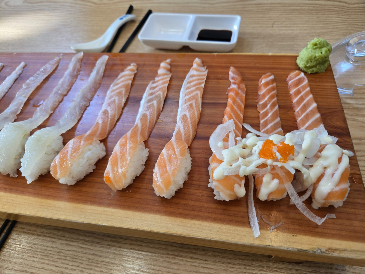 긴꼬리초밥 상동본점 삼총사셋트 리뷰 - 길게 늘어뜨린 회가 매력적인 초밥맛집 4번 사진