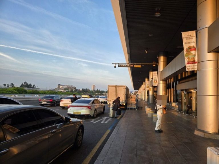 김포공항 국제선 출국 완벽 가이드: 셀프 수하물 위탁부터 보안검색까지 총정리
