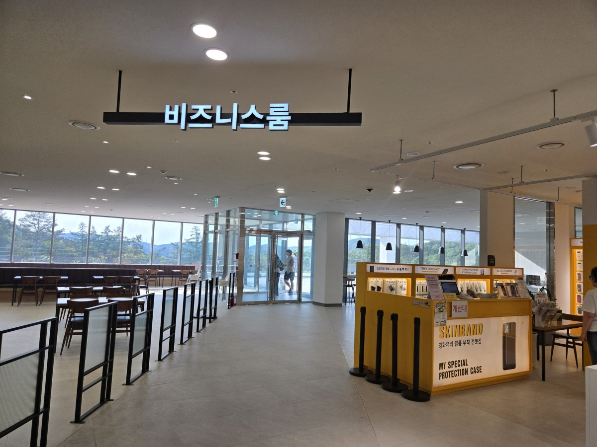 세종포천 고속도로의 새로운 랜드마크, 고삼호수 휴게소 솔직 방문기! (출장러 시선) 6번 사진